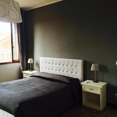 Guest House Loredana Inn *